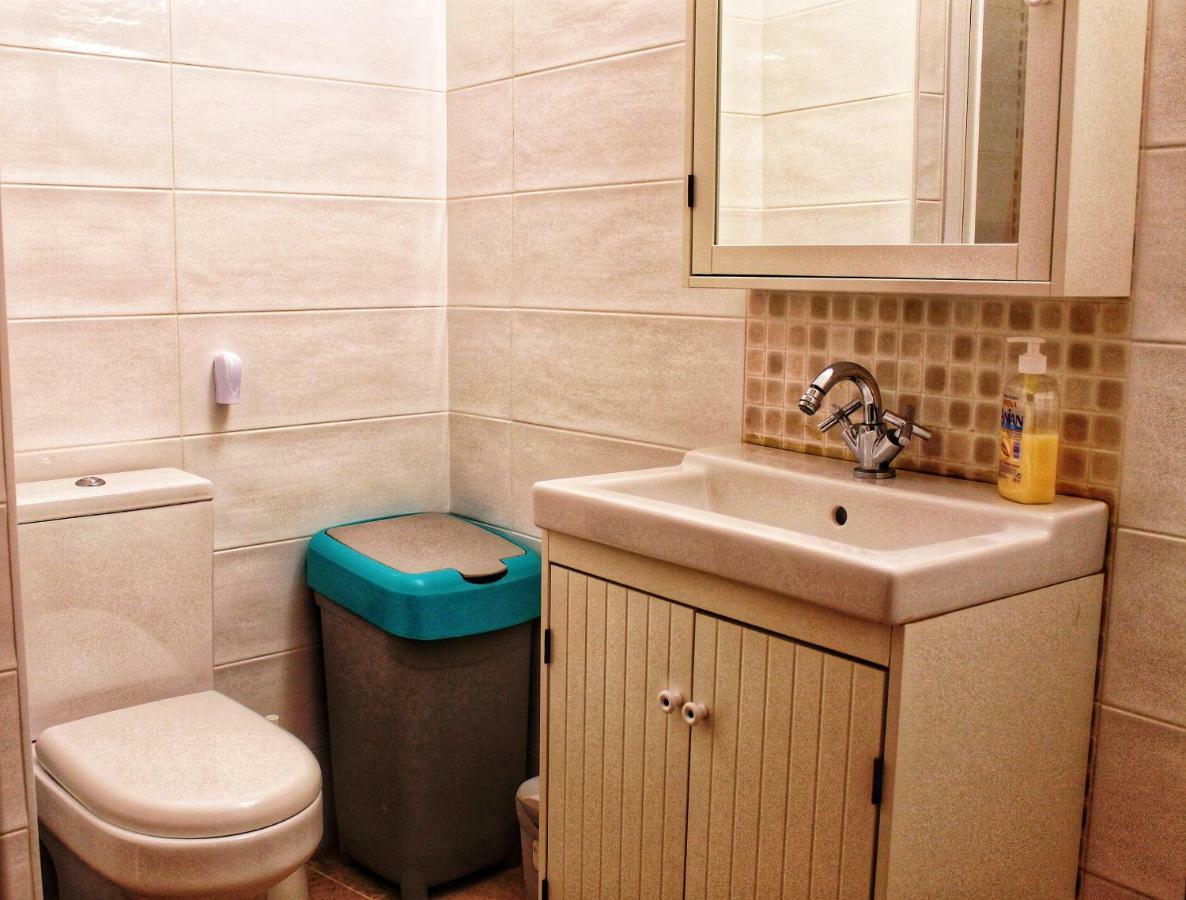 Apartment A Stone'S Throw From Santa Barbara Alicante Extérieur photo