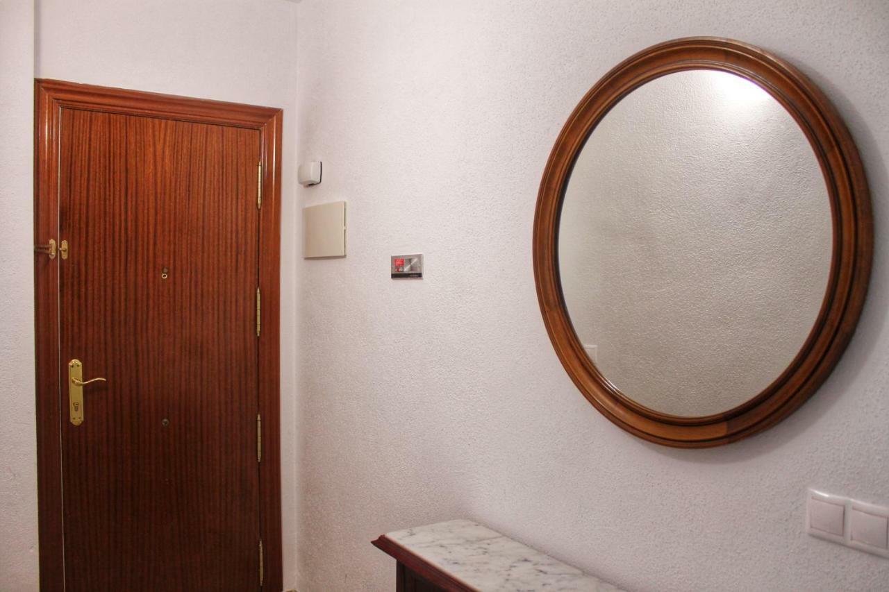 Apartment A Stone'S Throw From Santa Barbara Alicante Extérieur photo